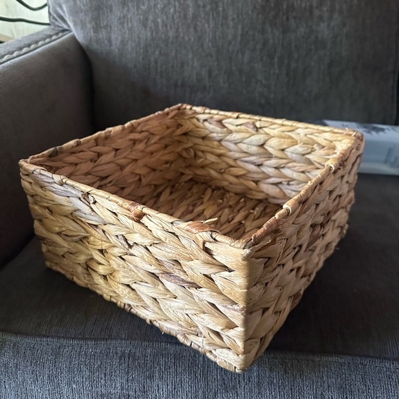 Other - Natural Woven Seagrass Storage Basket - Neutral